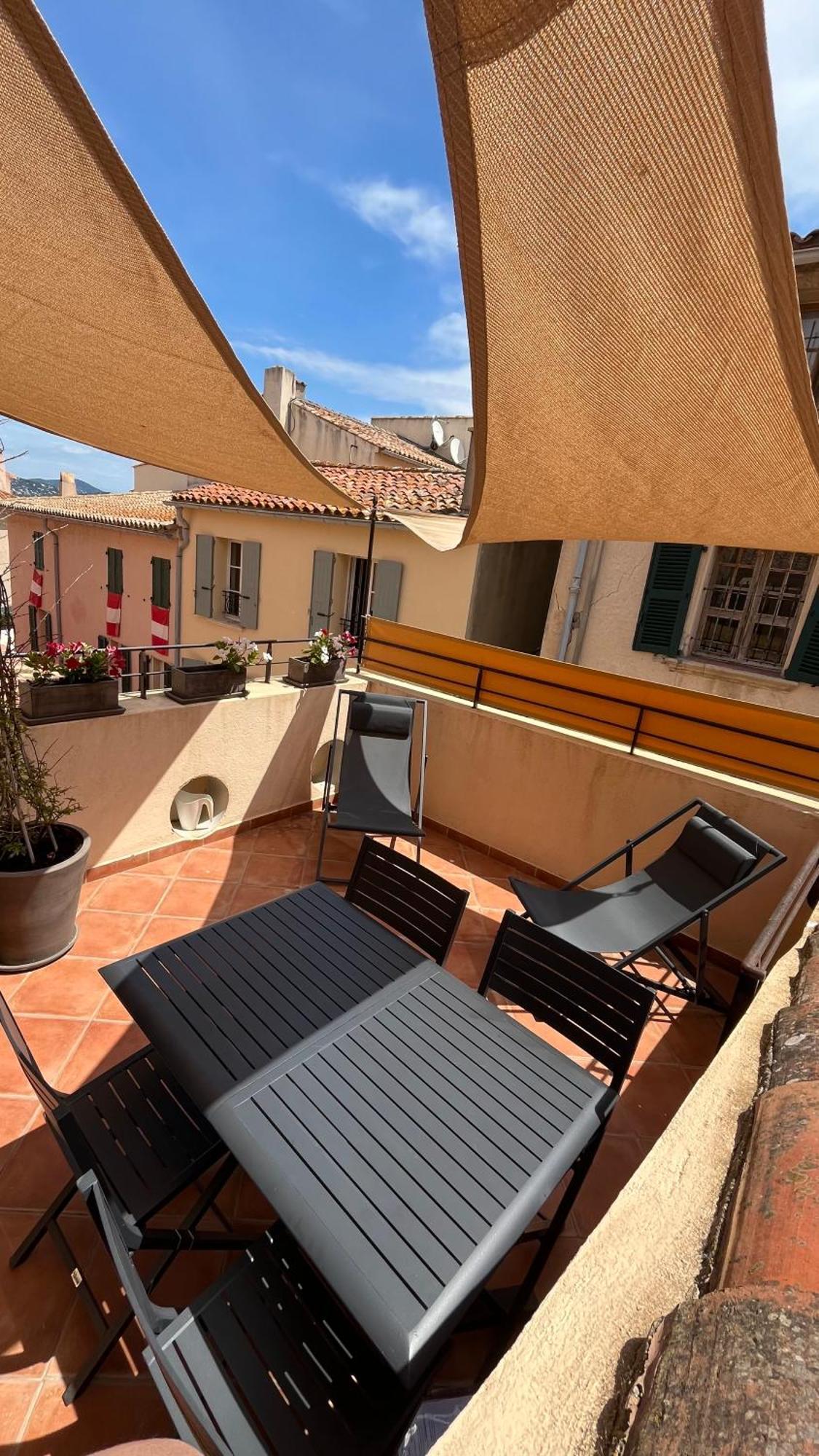 Saint-Tropez Centre - Grand Studio Avec Terrasse エクステリア 写真